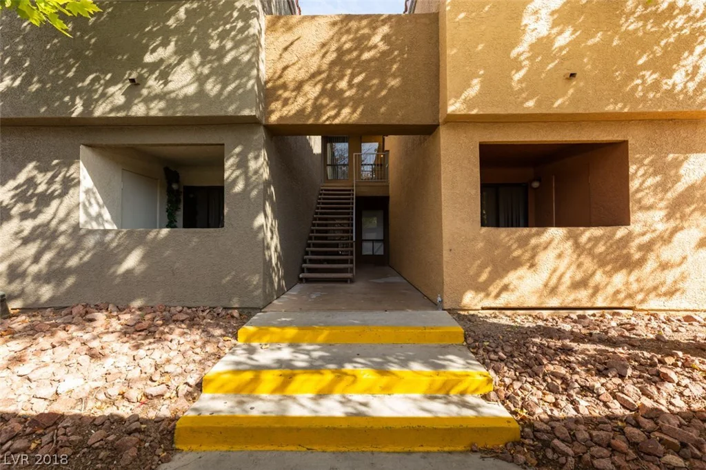 3151 SOARING GULLS, Las Vegas, NV 89128