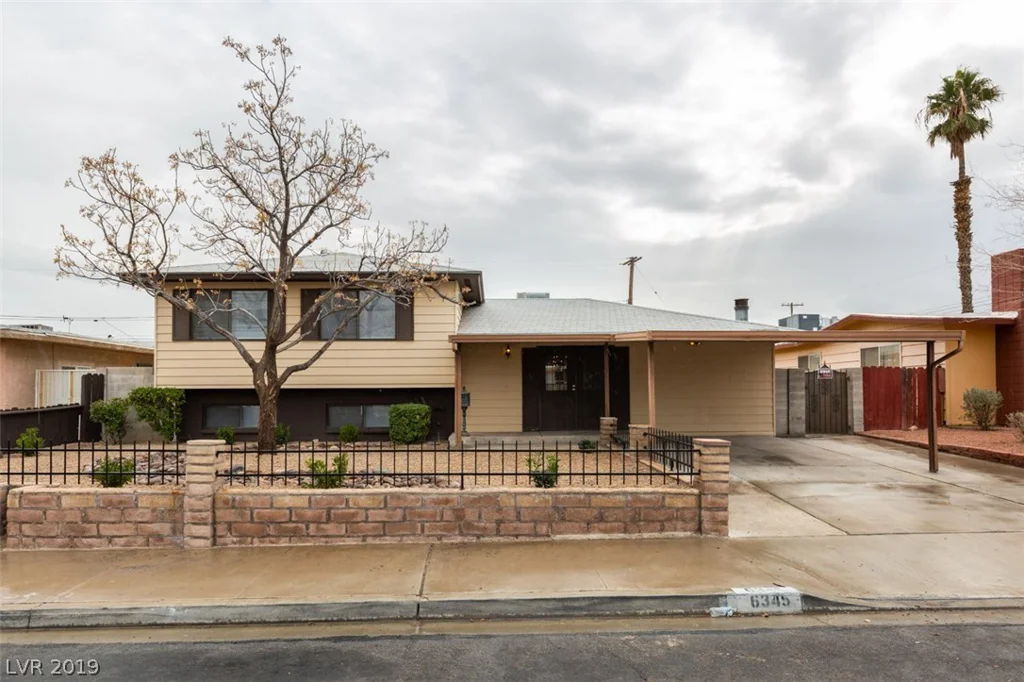 6345 GARWOOD, Las Vegas, NV 89107