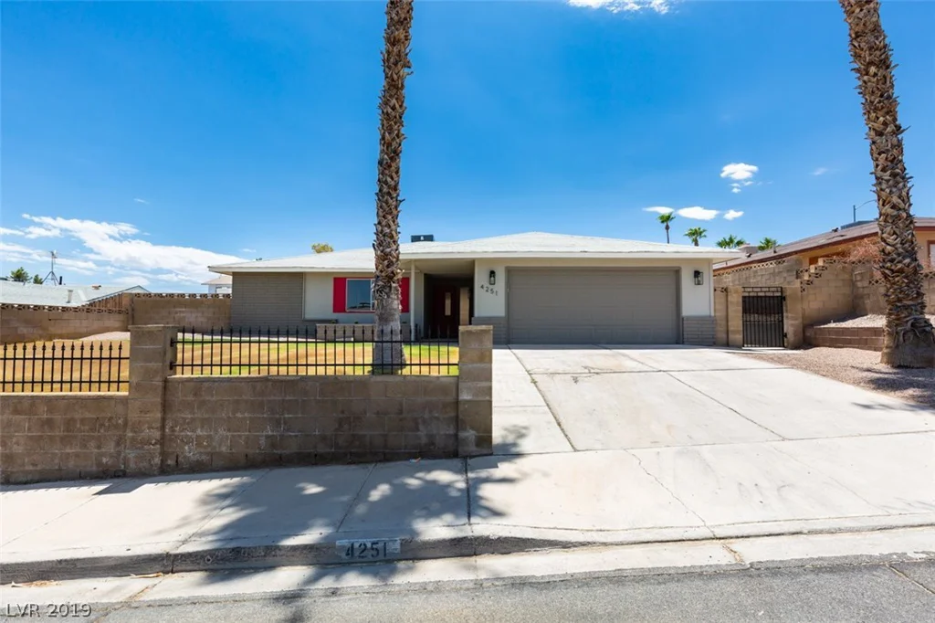4251 VADER, Las Vegas, NV 89120