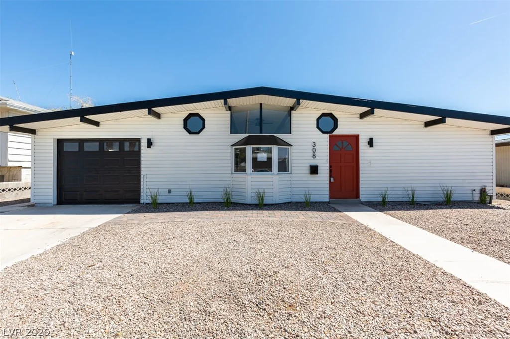 308 Wallace, Las Vegas, NV 89107