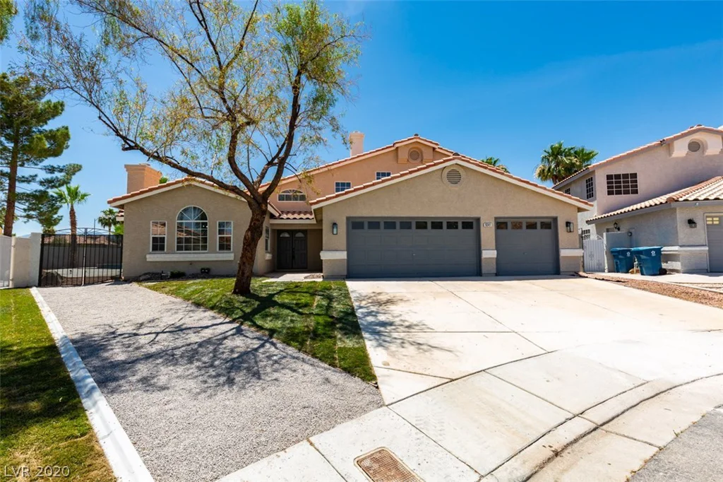 9041 Kingsdale, Las Vegas, NV 89147
