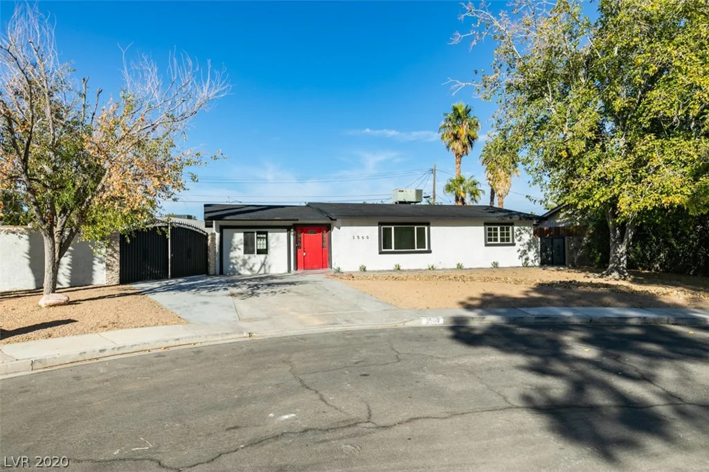 3560 Regents, Las Vegas, NV 89121