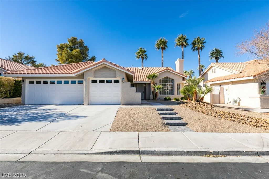 2517 Sunset Beach, Las Vegas, NV 89128