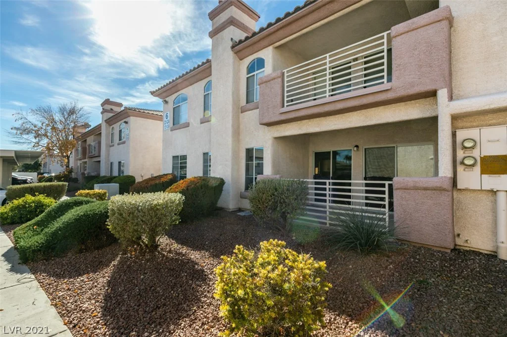 4555 Sahara, Las Vegas, NV 89104