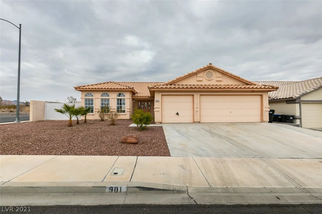 901 River Mountain, Henderson, NV 89015