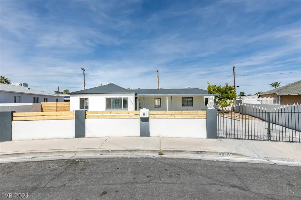 4518 Dover, Las Vegas, NV 89107