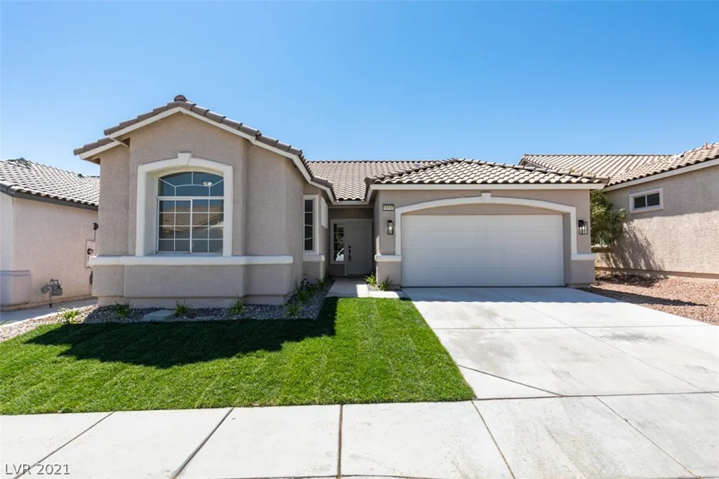 10157 Queens Church, Las Vegas, NV 89135