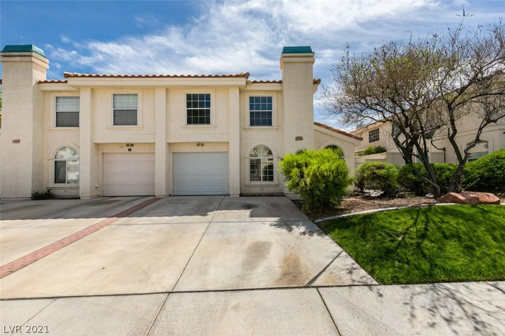 7951 Laurena, Las Vegas, NV 89147
