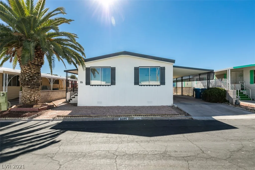 5085 Ridge, Las Vegas, NV 89103