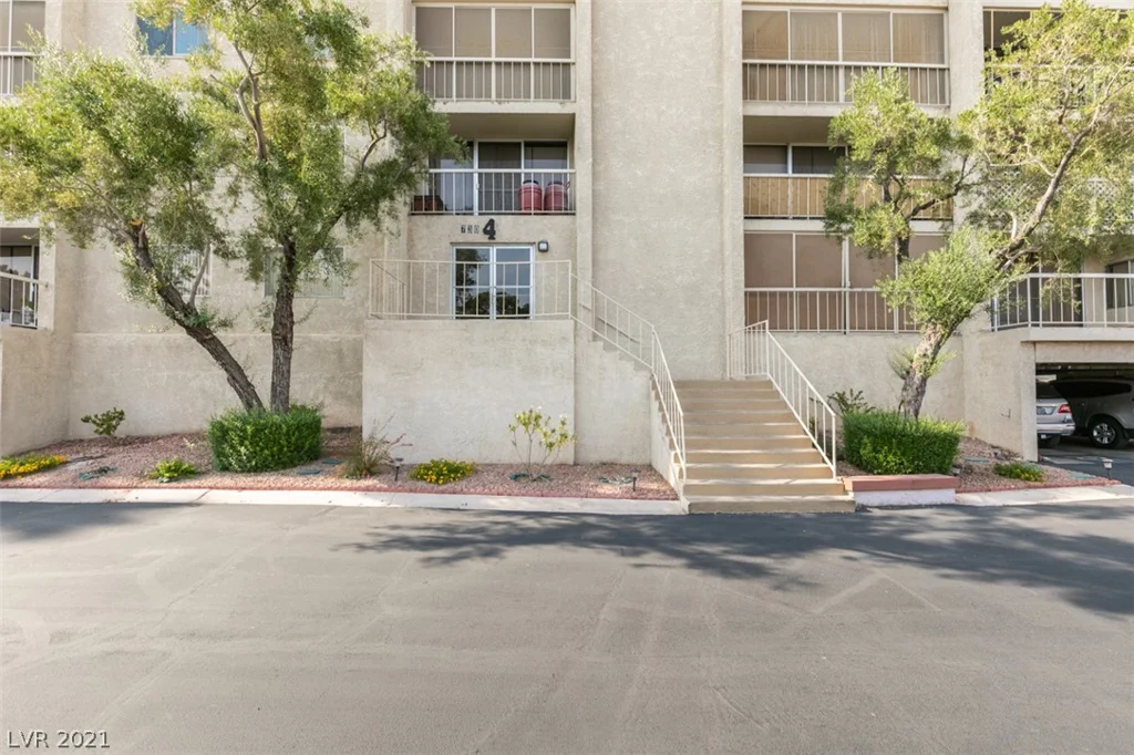 730 Royal Crest, Las Vegas, NV 89169
