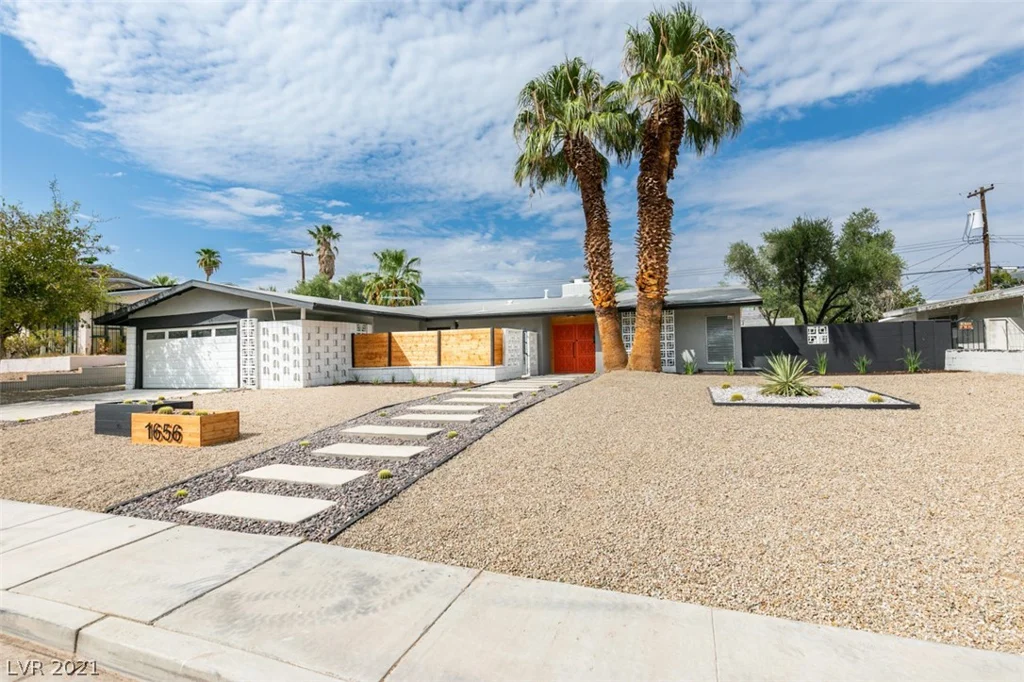 1656 Seneca, Las Vegas, NV 89169