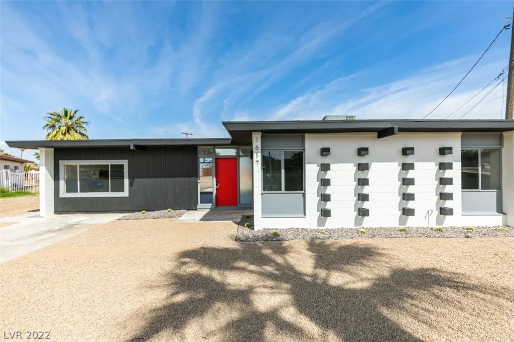 1617 Hartke, Las Vegas, NV 89104