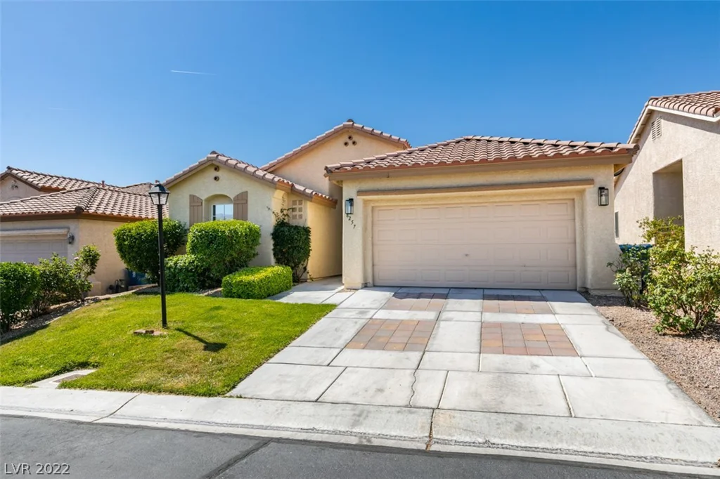 8257 Orange Vale, Las Vegas, NV 89131
