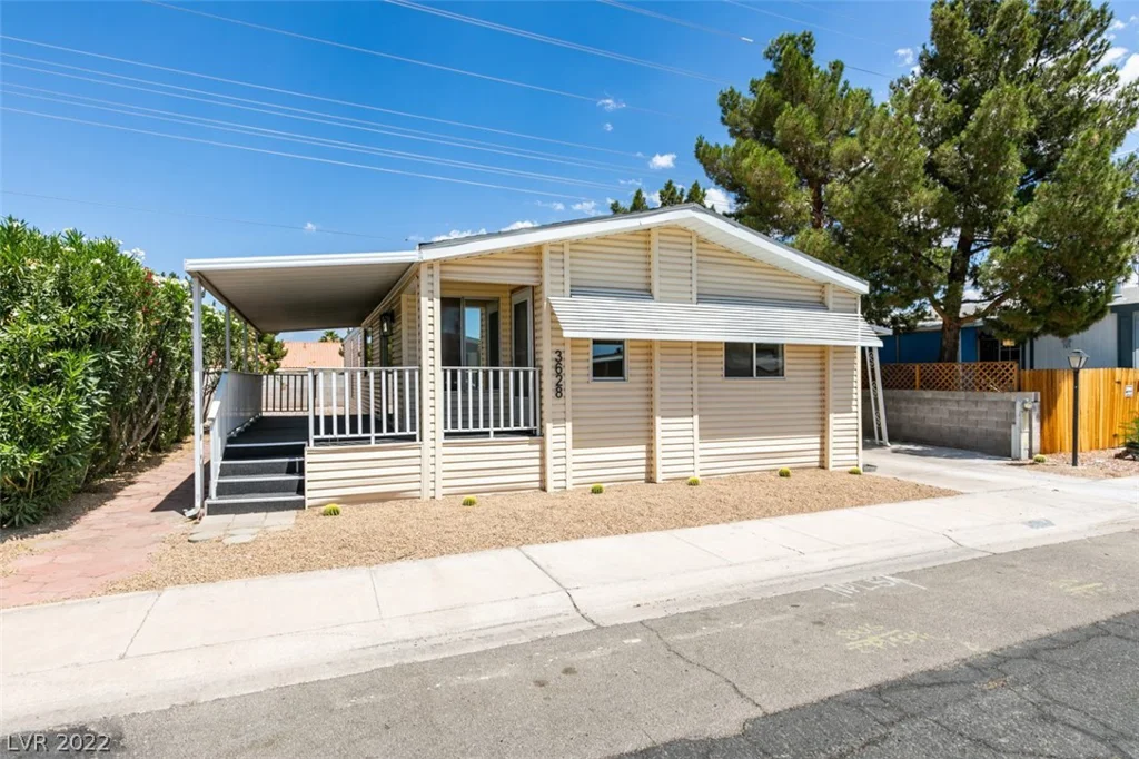 3628 Lost Hills, Las Vegas, NV 89122