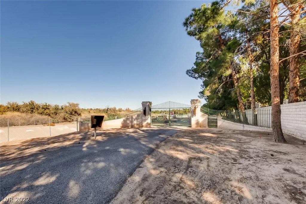 7080 Pecos, Las Vegas, NV 89120