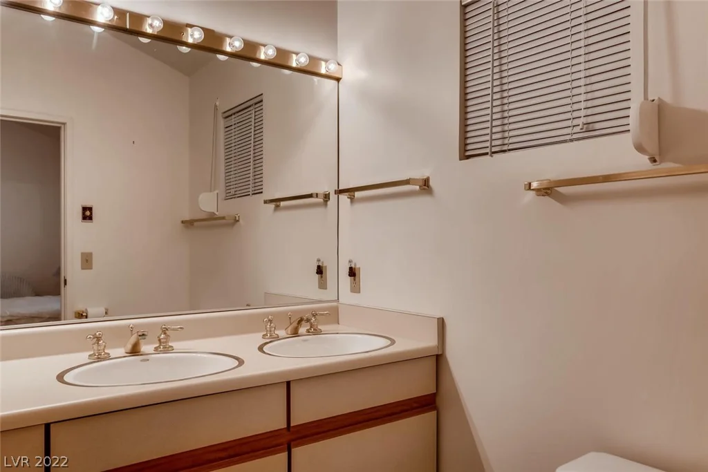 7080 Pecos, Las Vegas, NV 89120