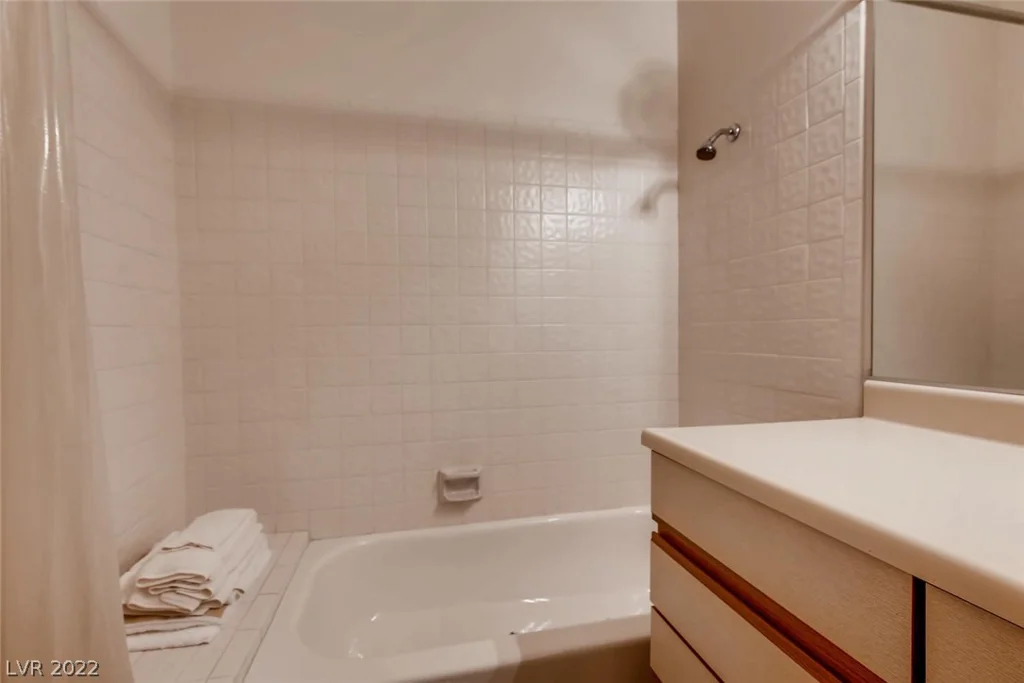 7080 Pecos, Las Vegas, NV 89120