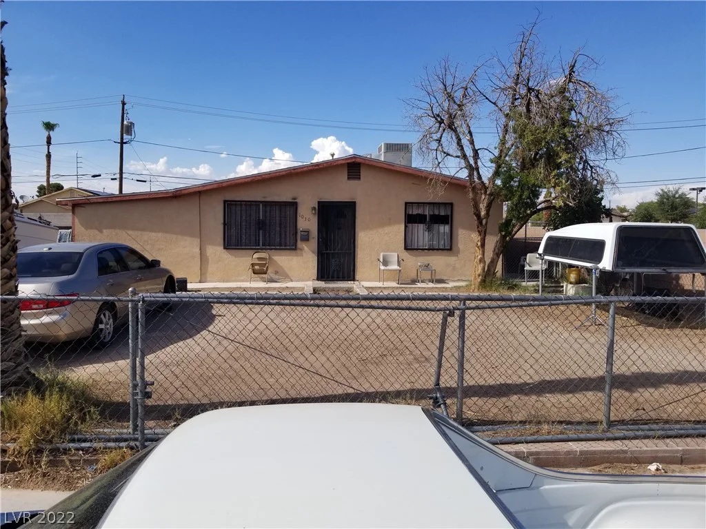 1030 Lake Mead, Las Vegas, NV 89106