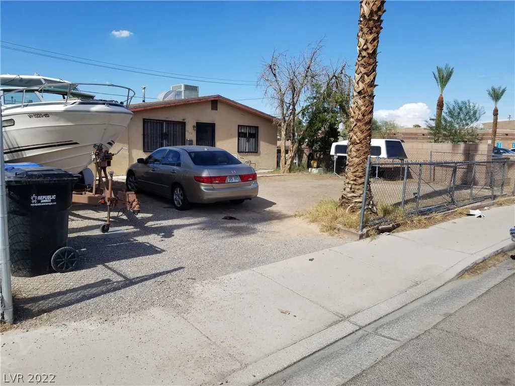 1030 Lake Mead, Las Vegas, NV 89106