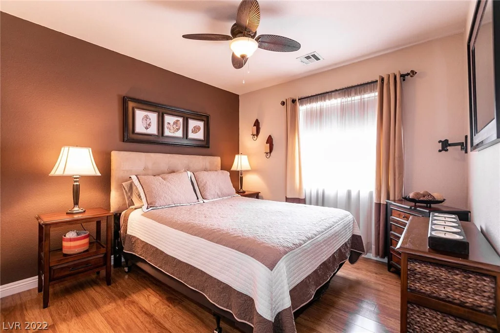 8868 Sparkling Creek, Las Vegas, NV 89143