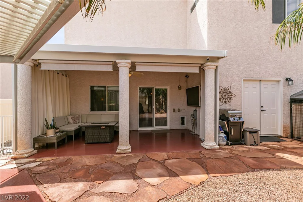 8868 Sparkling Creek, Las Vegas, NV 89143