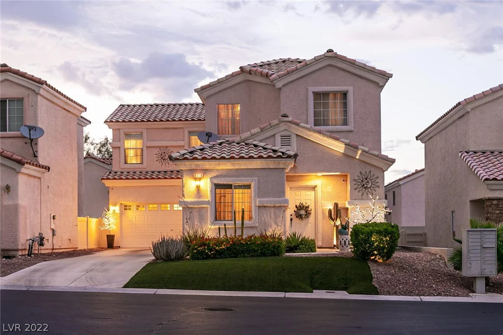 8868 Sparkling Creek, Las Vegas, NV 89143
