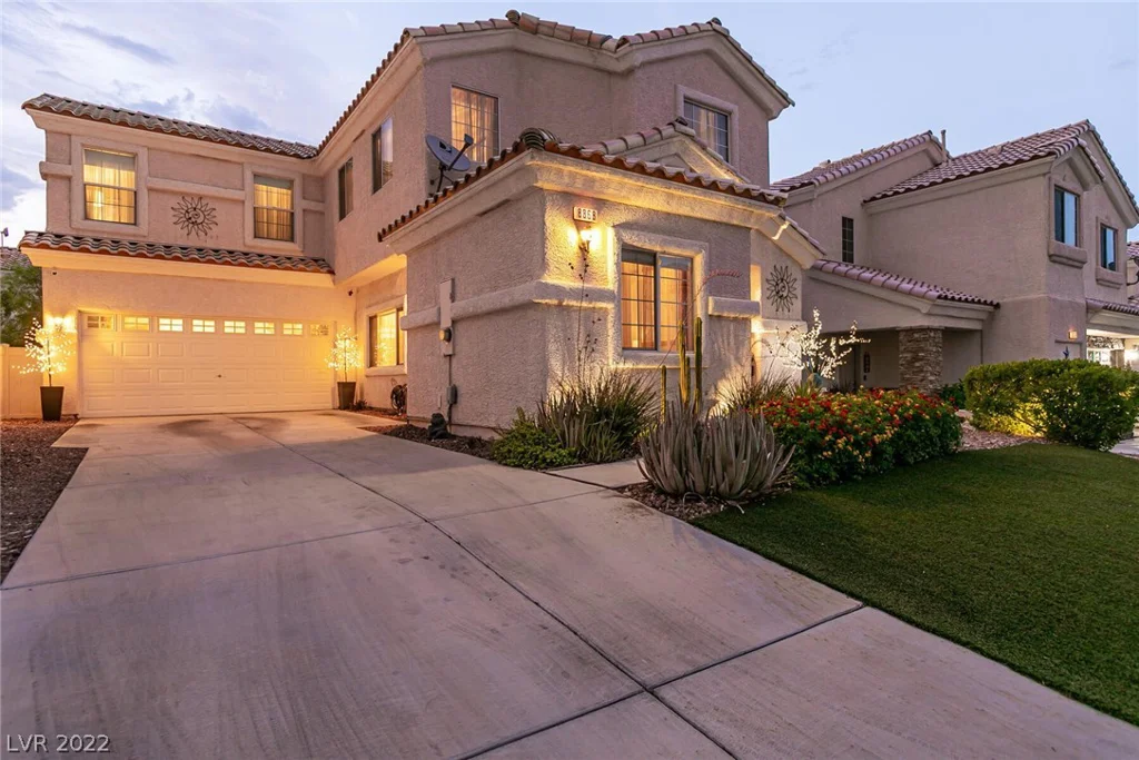 8868 Sparkling Creek, Las Vegas, NV 89143