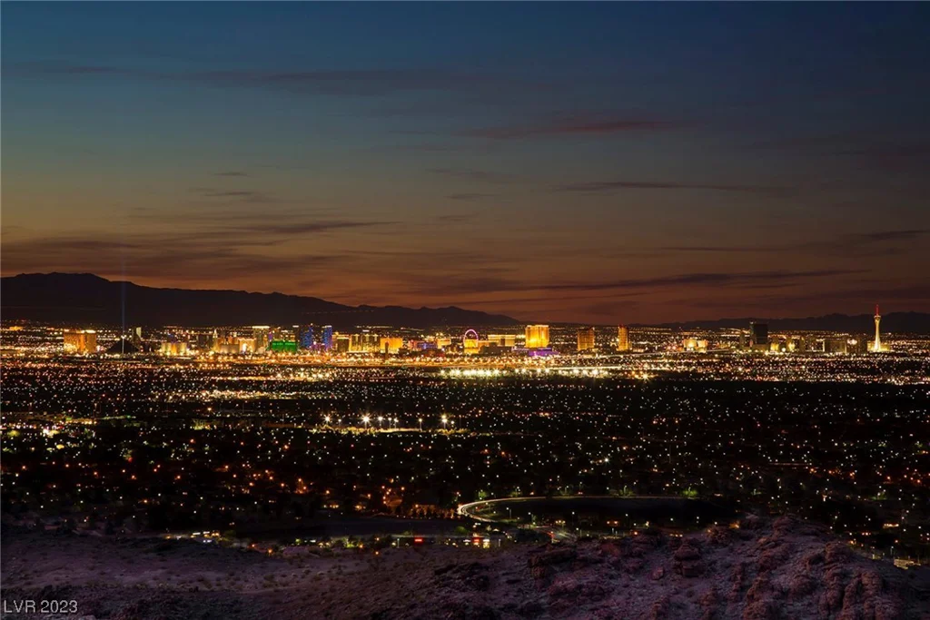 447 Rock Peak, Henderson, NV 89012