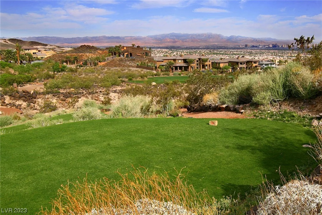 447 Rock Peak, Henderson, NV 89012