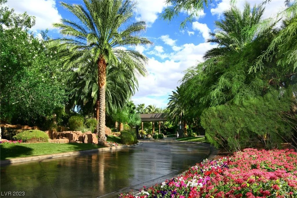 447 Rock Peak, Henderson, NV 89012