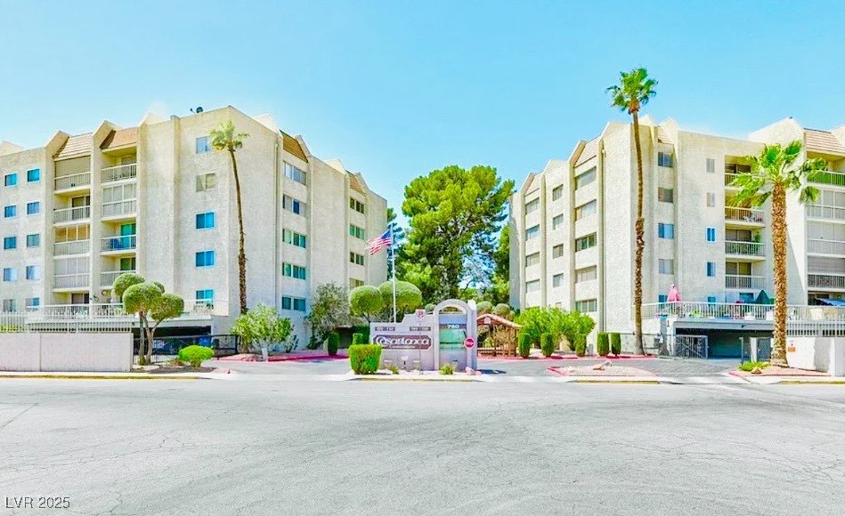 750 Royal Crest, Las Vegas, NV 89169