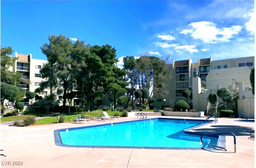 750 Royal Crest, Las Vegas, NV 89169