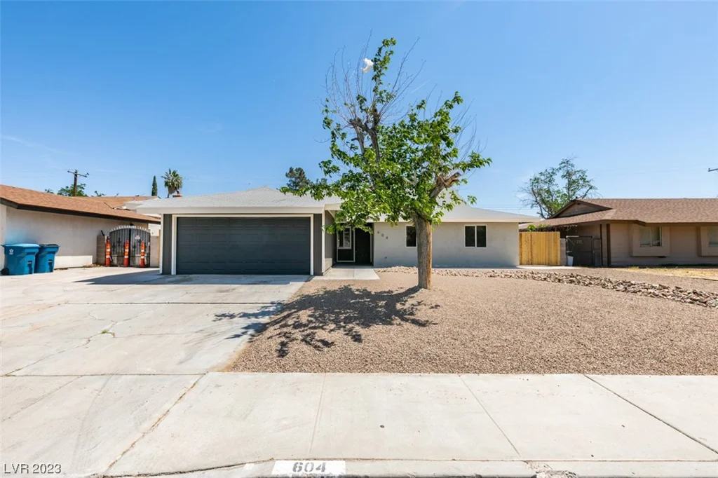 604 McDermit, Las Vegas, NV 89107