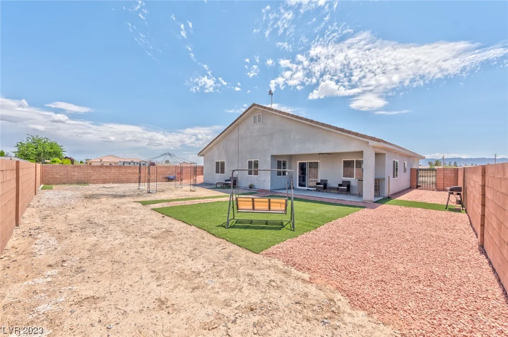 210 Happy Canyon, Pahrump, NV 89048