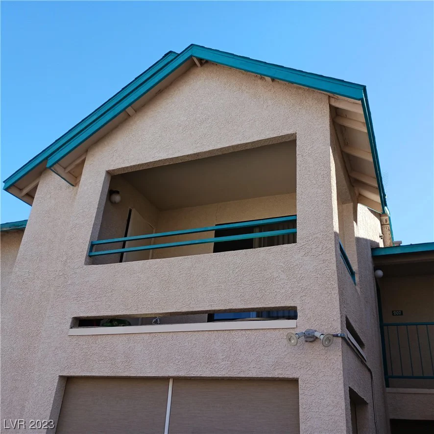 5211 Lindell, Las Vegas, NV 89118