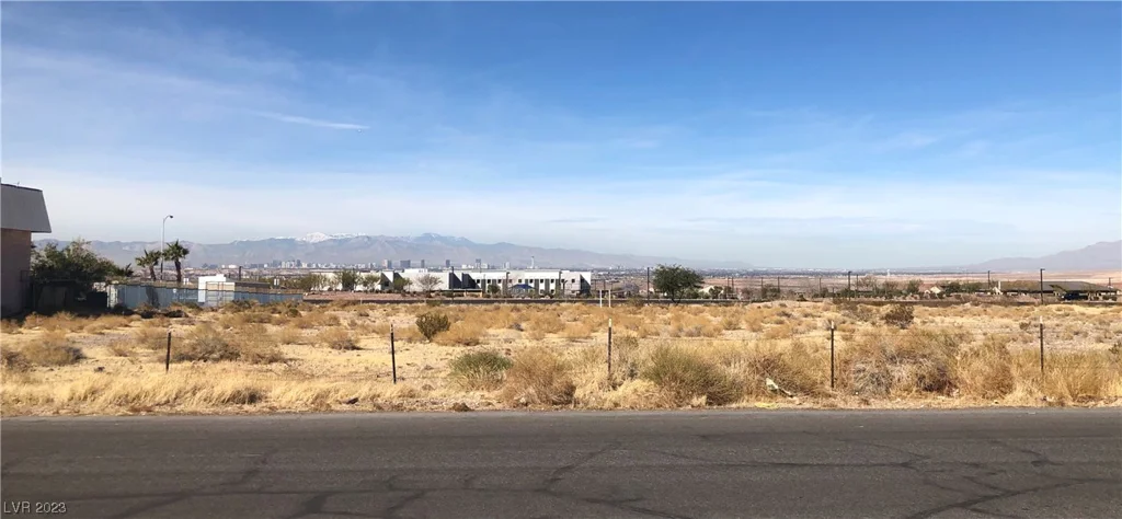 1120 Lake Mead, Henderson, NV 89015