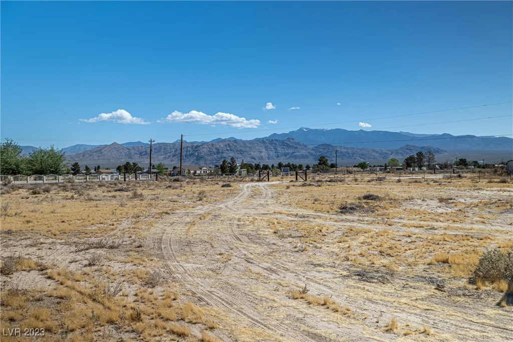 5081 Malibou, Pahrump, NV 89061