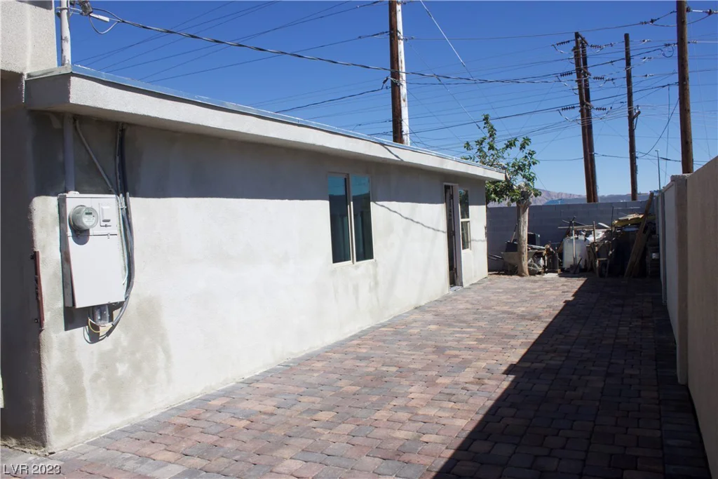 2301 17th, Las Vegas, NV 89104