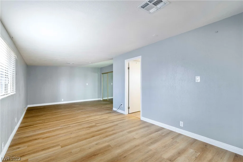 2301 17th, Las Vegas, NV 89104