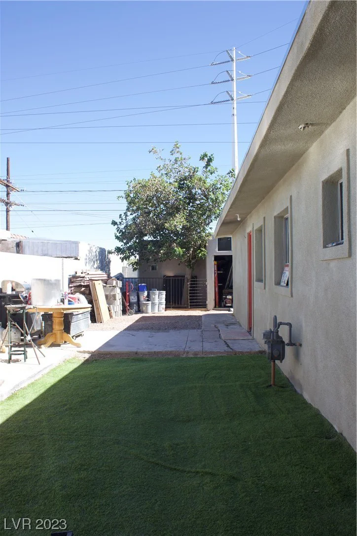 2301 17th, Las Vegas, NV 89104