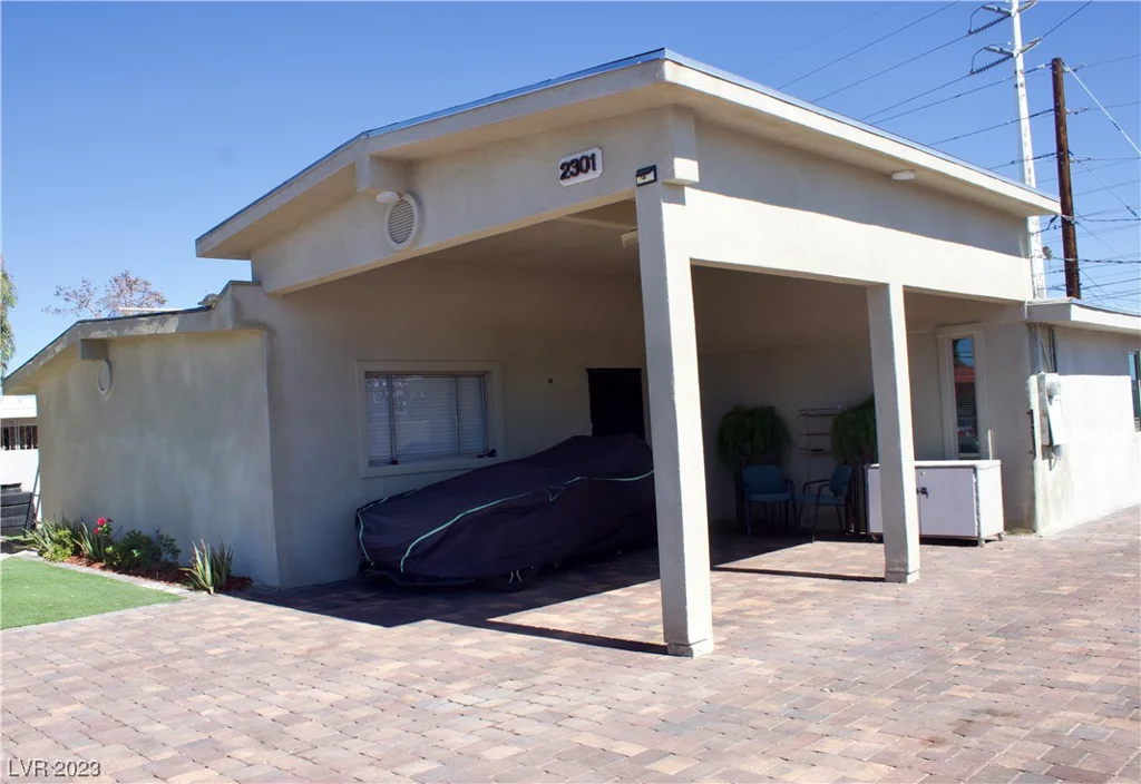 2301 17th, Las Vegas, NV 89104