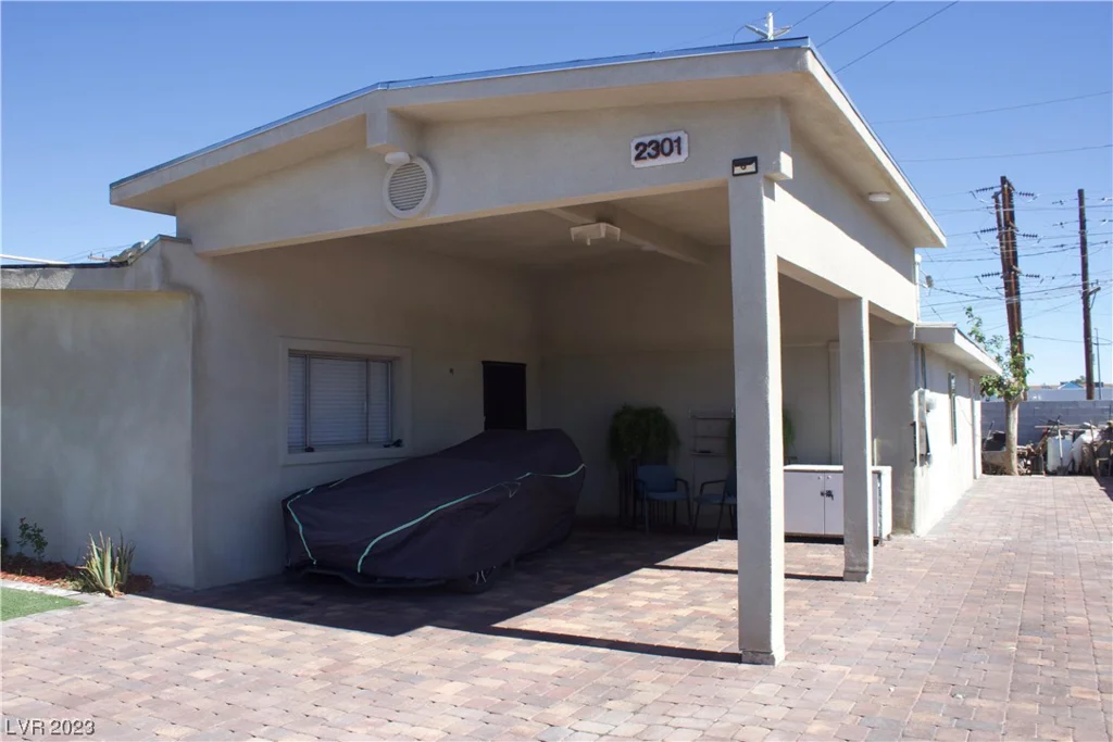 2301 17th, Las Vegas, NV 89104