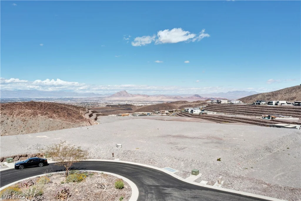 2 Highcrest, Henderson, NV 89012