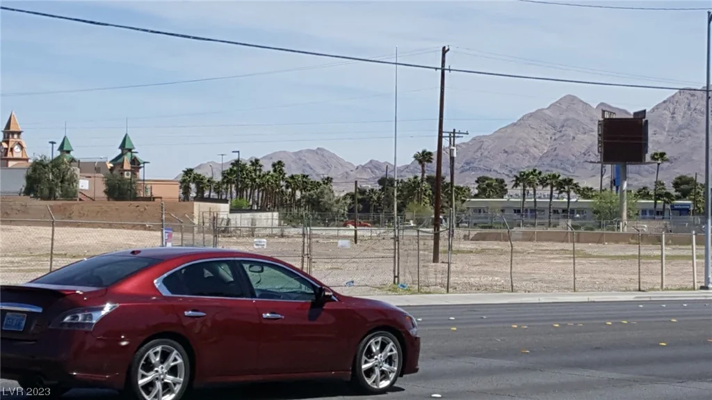 4100 Boulder, Las Vegas, NV 89121