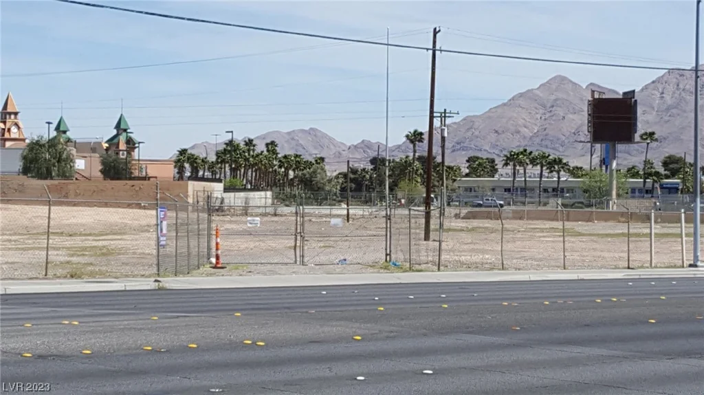 4100 Boulder, Las Vegas, NV 89121