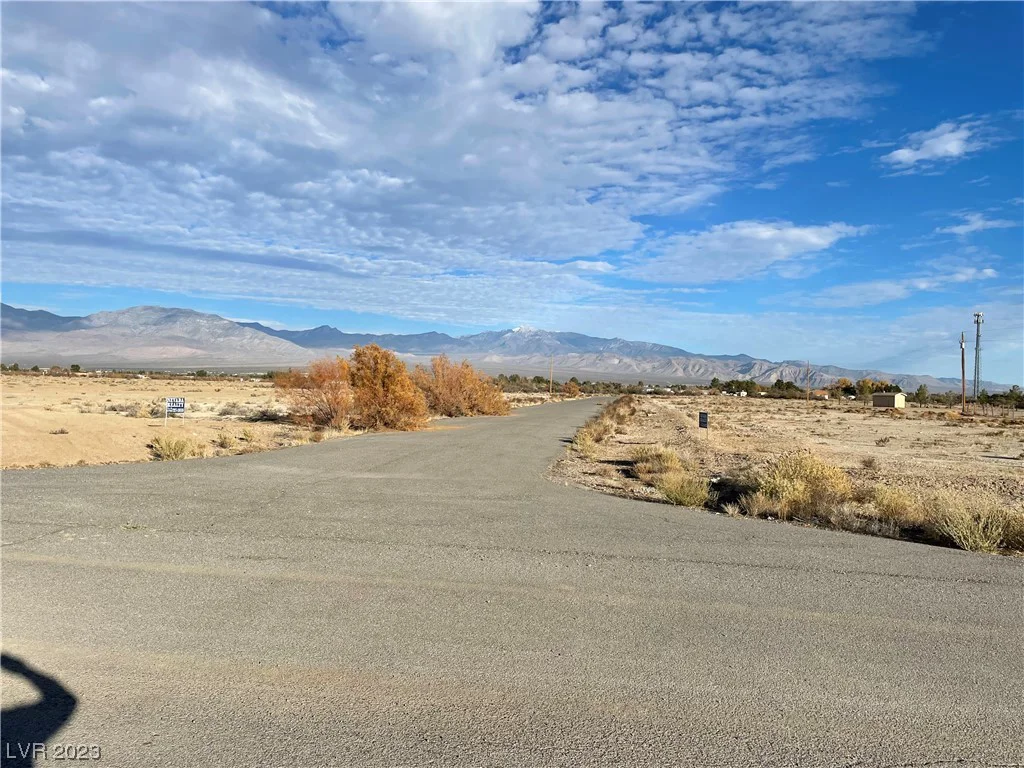 2360 MARY BETH, Pahrump, NV 89060