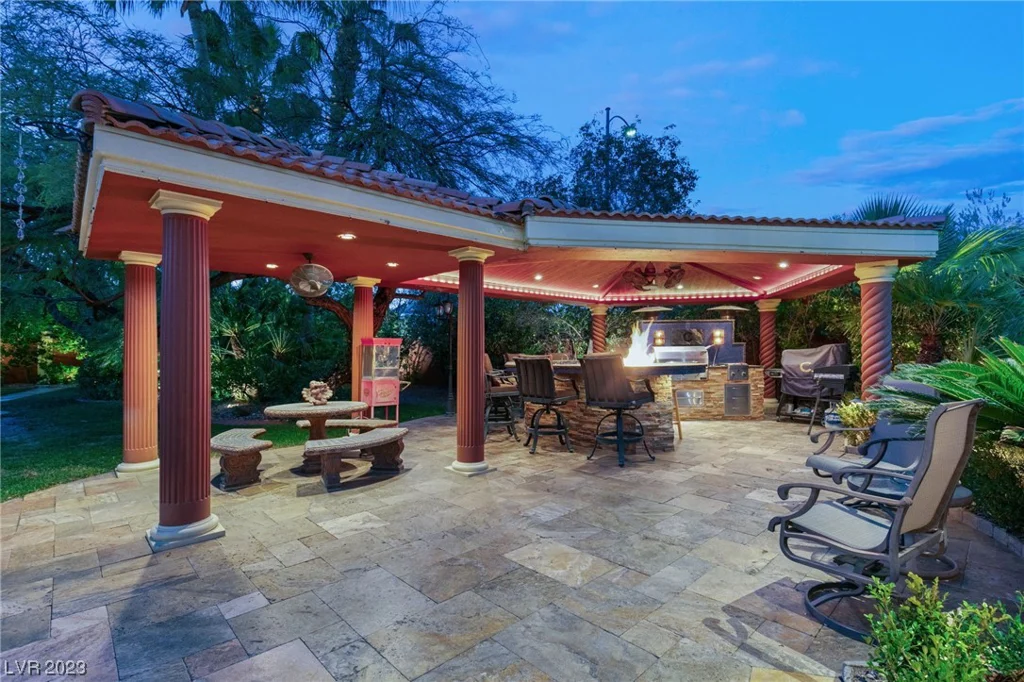 2200 PURPLE MAJESTY, Las Vegas, NV 89117
