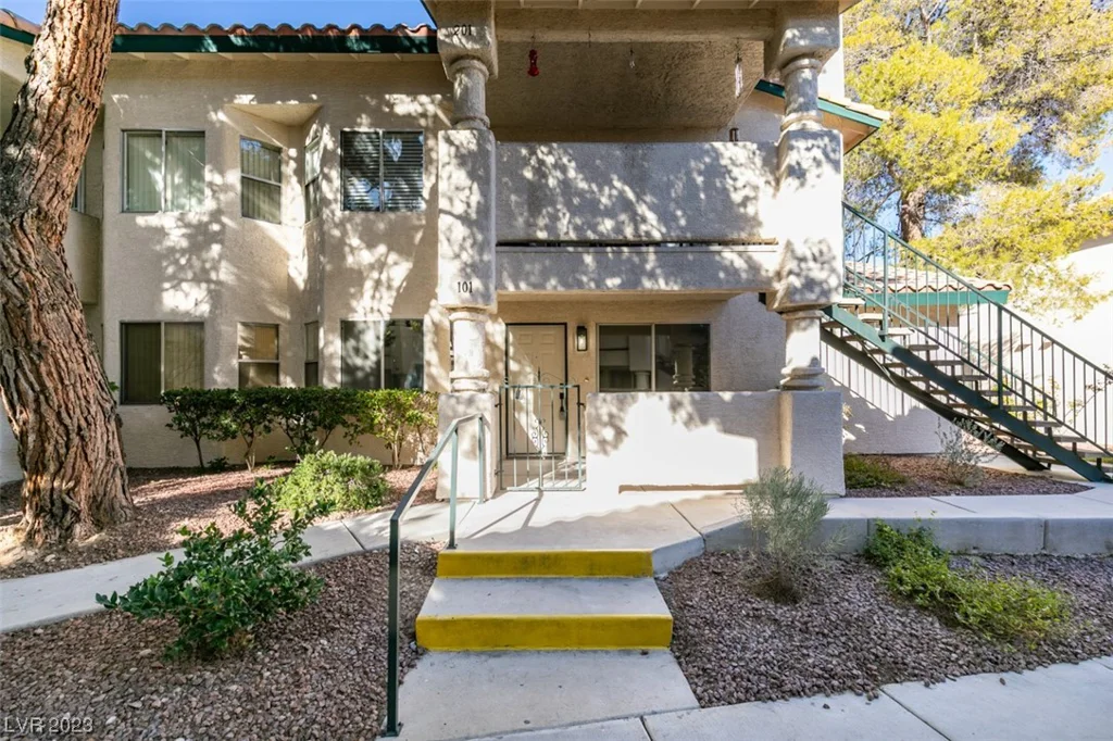 7968 Lions Rock, Las Vegas, NV 89128