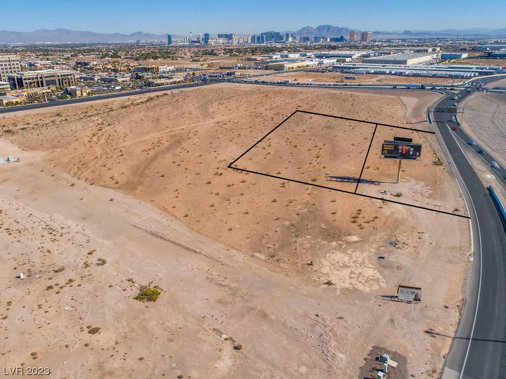7000(?) Rafael Rivera, Las Vegas, NV 89113