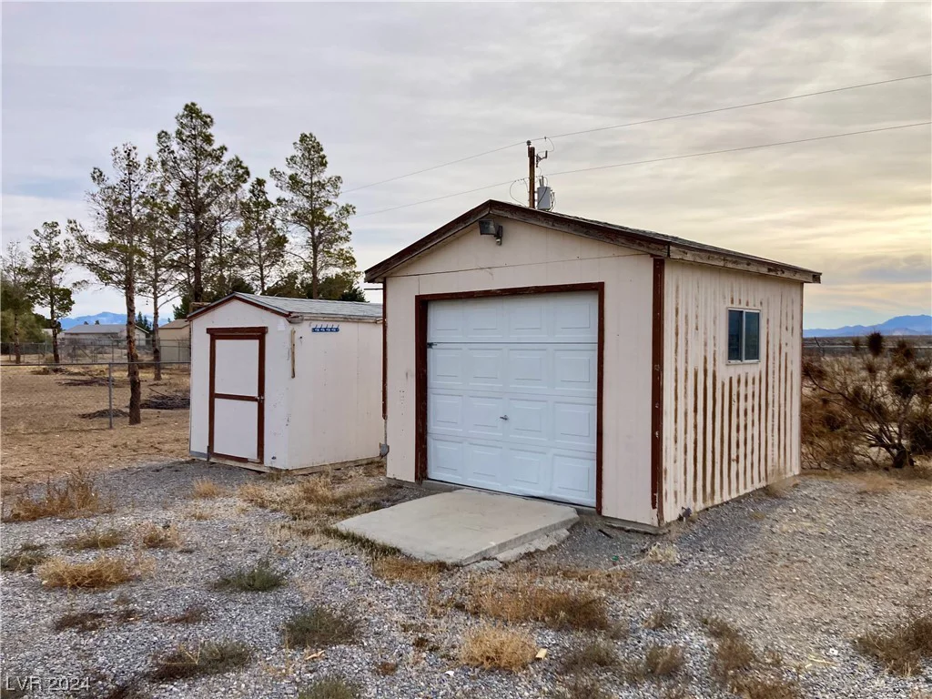 1021 Carson, Pahrump, NV 89048